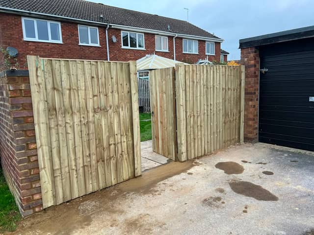 Fencing by Florriet Ltd, Aylesbury area, photo 9